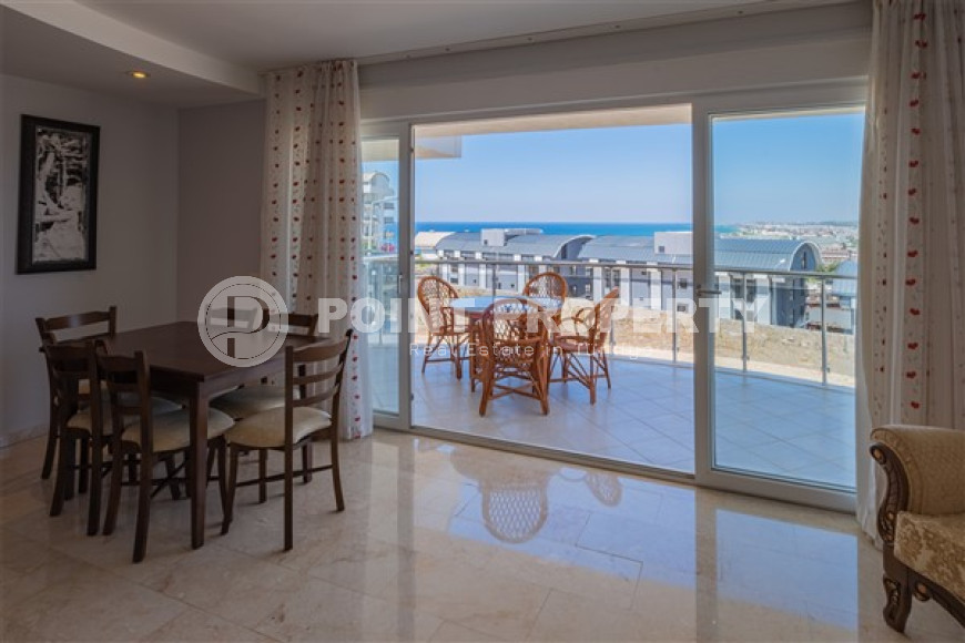 Видовой четырехкомнатный пентхаус, 120м² в уютной резиденции в районе Алании Конаклы-id-1501-фото-2