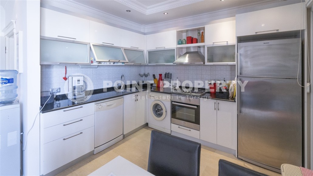 Bright, comfortable apartment 2+1, with furniture and household appliances, 600 meters from the sea-id-6381-photo-4