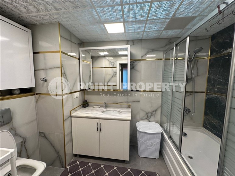 Spacious, comfortable apartment, on an area of 135 m2, in the center of the developed area of Alanya - Mahmutlar-id-6382-photo-5