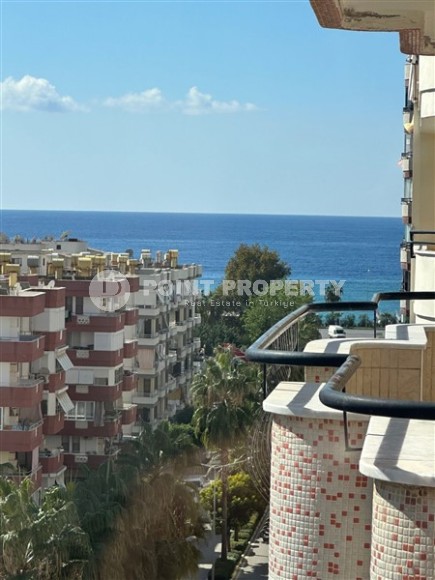 Spacious, comfortable apartment, on an area of 135 m2, in the center of the developed area of Alanya - Mahmutlar-id-6382-photo-9