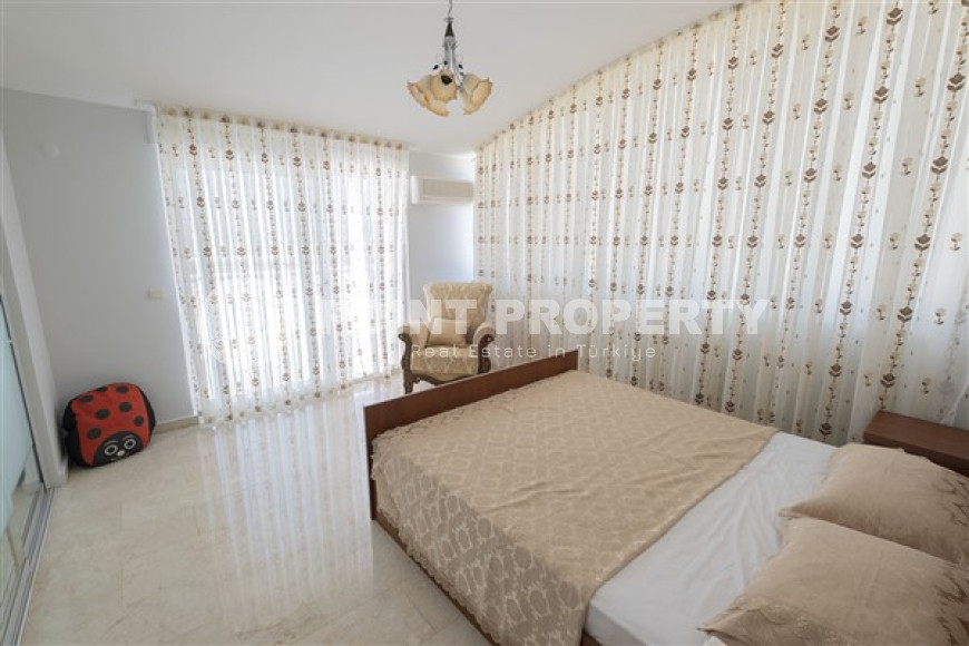 Видовой четырехкомнатный пентхаус, 120м² в уютной резиденции в районе Алании Конаклы-id-1501-фото-15