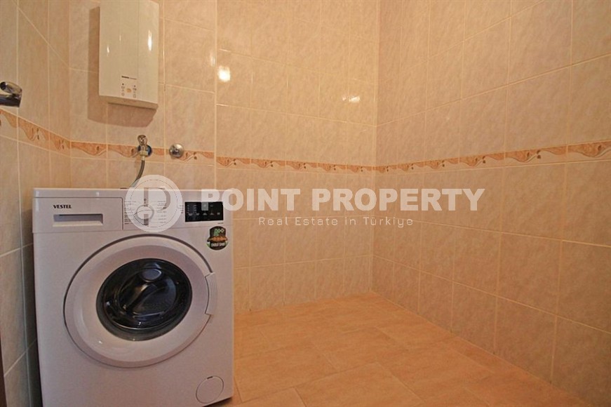 Просторная квартира с хорошим ремонтом и современным дизайном, на 2-м этаже в доме 2009 года постройки-id-6384-фото-13