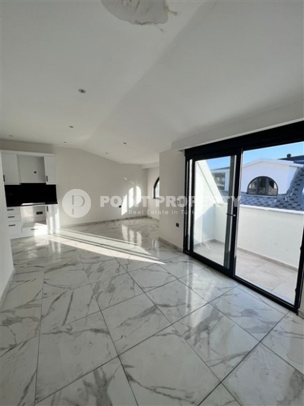 Spacious duplex 3+1, with a total area of 152 m2, on the 4th floor with attic, in the center of Alanya-id-6387-photo-4