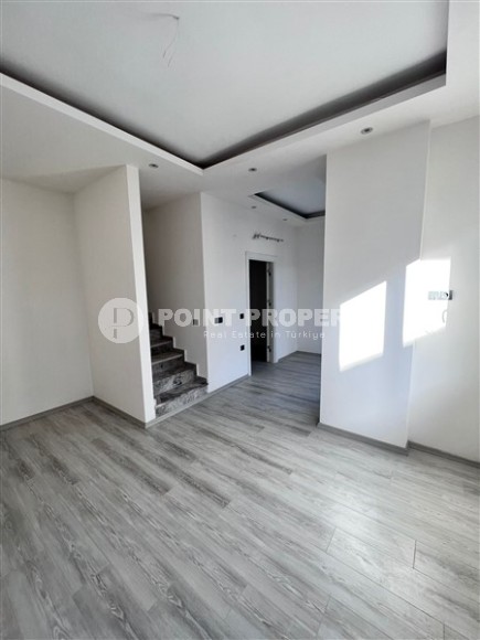 Spacious duplex 3+1, with a total area of 152 m2, on the 4th floor with attic, in the center of Alanya-id-6387-photo-5