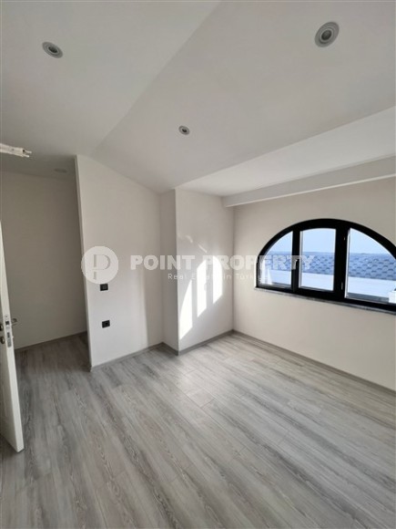 Spacious duplex 3+1, with a total area of 152 m2, on the 4th floor with attic, in the center of Alanya-id-6387-photo-8