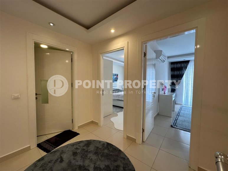 Современная двухуровневая квартира с просторной открытой террасой, на 1-м и 2-м этажах, в центре престижного района Аланьи - Кестель-id-6389-фото-6