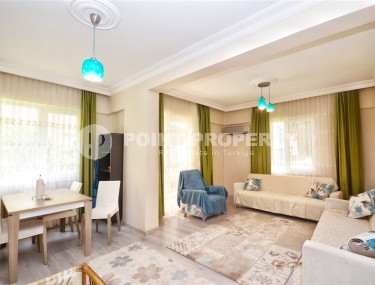 Small furnished apartment with a total area of 65 m2 in the center of the popular area of Alanya - Mahmutlar-id-6393-photo-3