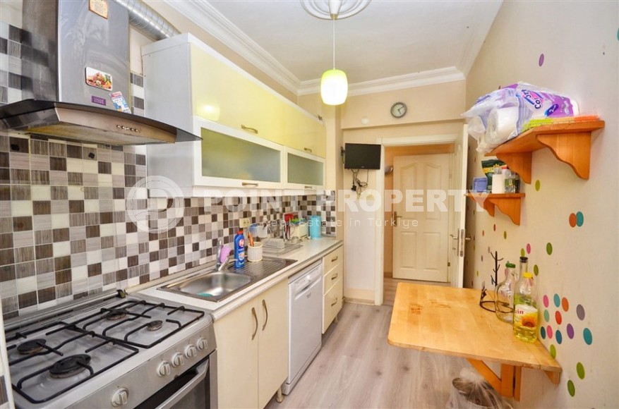 Small furnished apartment with a total area of 65 m2 in the center of the popular area of Alanya - Mahmutlar-id-6393-photo-6