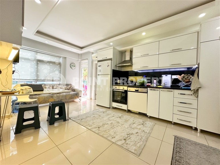 Комфортабельная, готовая к проживанию квартира, на 1-м этаже, в 300 метрах от знаменитого пляжа Клеопатры-id-6394-фото-2