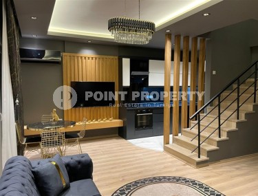 Стильная двухуровневая квартира с дизайнерским ремонтом, на 5-м этаже с мансардой, в живописном, спокойном районе Аланьи - Демирташ-id-6396-фото-4