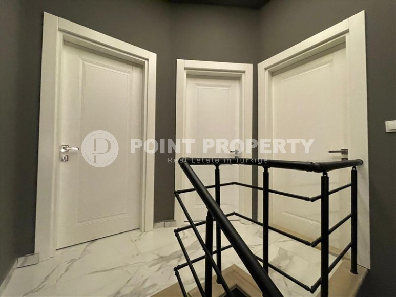 Стильная двухуровневая квартира с дизайнерским ремонтом, на 5-м этаже с мансардой, в живописном, спокойном районе Аланьи - Демирташ-id-6396-фото-14