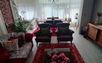 Three-room apartment, 110m², 400m from the sea in an urban house in the center of Alanya-id-1502-photo-3