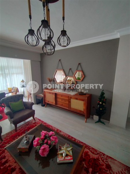 Three-room apartment, 110m², 400m from the sea in an urban house in the center of Alanya-id-1502-photo-4