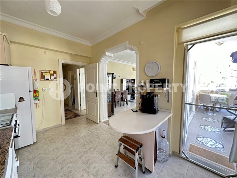 Large apartment with three bedrooms, 50 meters from the beach, in the center of Mahmutlar-id-6399-photo-5
