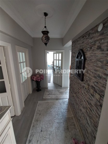 Three-room apartment, 110m², 400m from the sea in an urban house in the center of Alanya-id-1502-photo-7