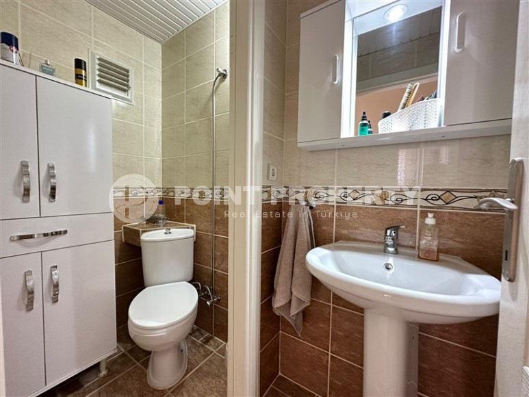 Large apartment with three bedrooms, 50 meters from the beach, in the center of Mahmutlar-id-6399-photo-12