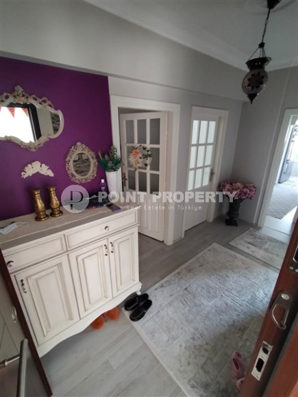 Three-room apartment, 110m², 400m from the sea in an urban house in the center of Alanya-id-1502-photo-9