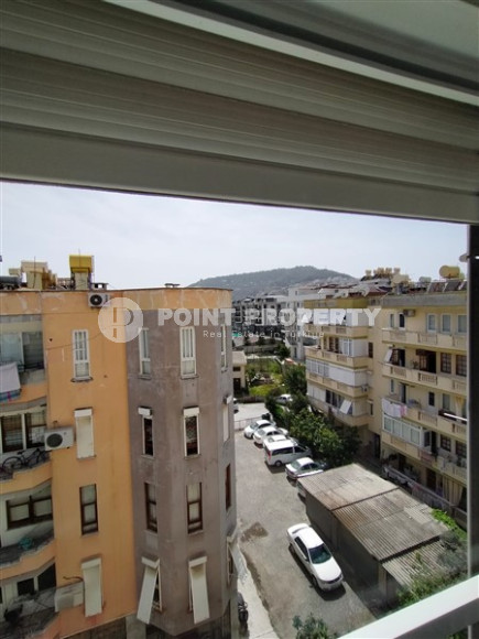 Three-room apartment, 110m², 400m from the sea in an urban house in the center of Alanya-id-1502-photo-20