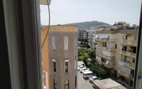 Three-room apartment, 110m², 400m from the sea in an urban house in the center of Alanya-id-1502-photo-21