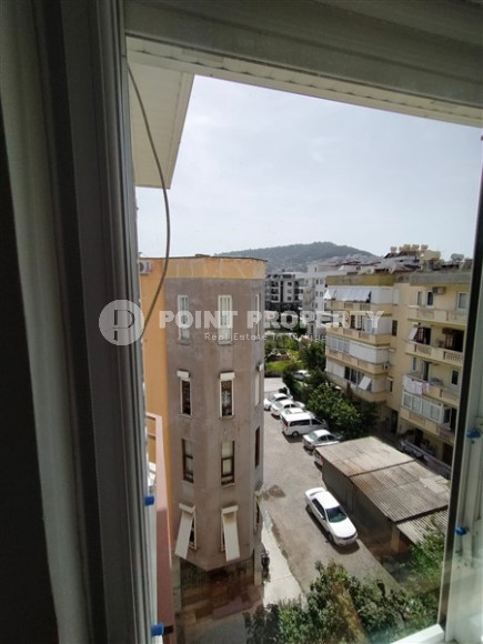 Three-room apartment, 110m², 400m from the sea in an urban house in the center of Alanya-id-1502-photo-21