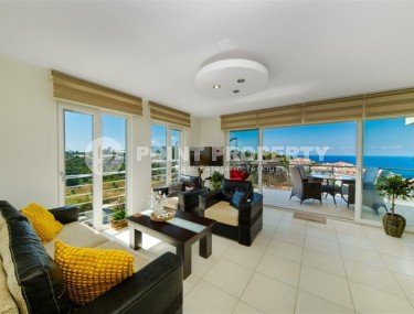 Панорамная двухуровневая квартира с видом на море, в живописном районе Аланьи - Конаклы-id-6412-фото-1