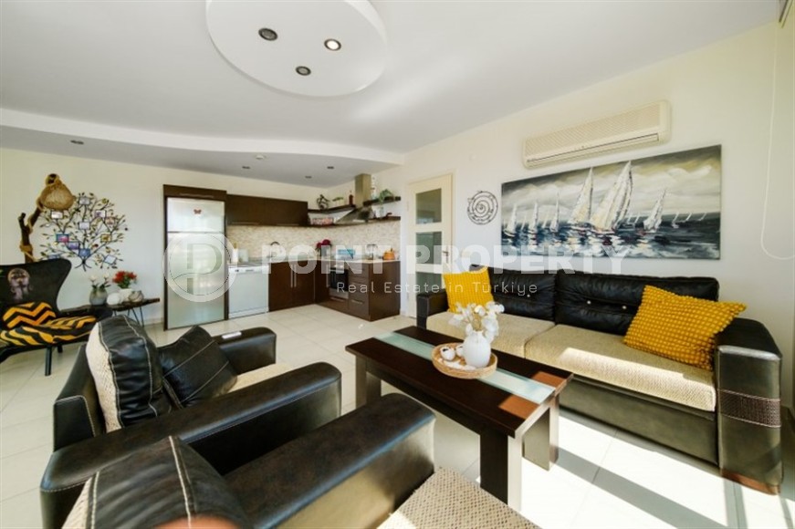 Панорамная двухуровневая квартира с видом на море, в живописном районе Аланьи - Конаклы-id-6412-фото-2