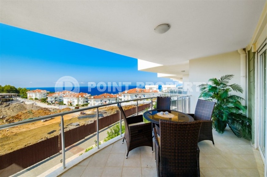 Панорамная двухуровневая квартира с видом на море, в живописном районе Аланьи - Конаклы-id-6412-фото-12