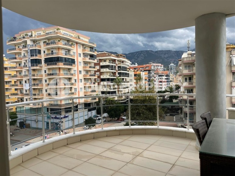 Панорамная квартира с видом на город и Торосские горы, в 50 метрах от моря, в центре района Махмутлар-id-6415-фото-13