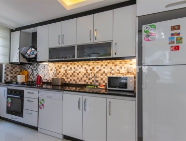 Bright, comfortable apartment 1+1, on an area of 70 m2, on the 4th floor, in the center of a modern, developed area of Alanya - Mahmutlar-id-6416-photo-3