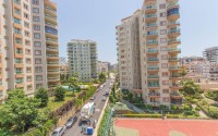 Bright, comfortable apartment 1+1, on an area of 70 m2, on the 4th floor, in the center of a modern, developed area of Alanya - Mahmutlar-id-6416-photo-8
