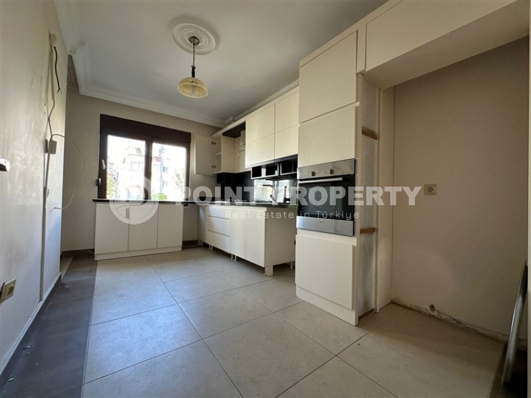 Квартира с отдельной кухней и тремя спальными комнатами, в 1200 метрах от моря-id-6418-фото-5