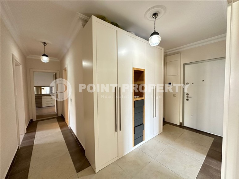 Квартира с отдельной кухней и тремя спальными комнатами, в 1200 метрах от моря-id-6418-фото-9