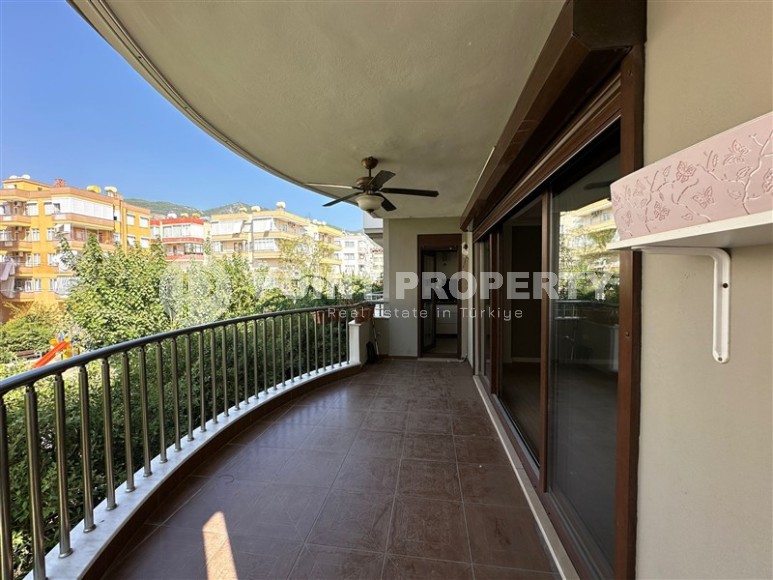 Квартира с отдельной кухней и тремя спальными комнатами, в 1200 метрах от моря-id-6418-фото-16