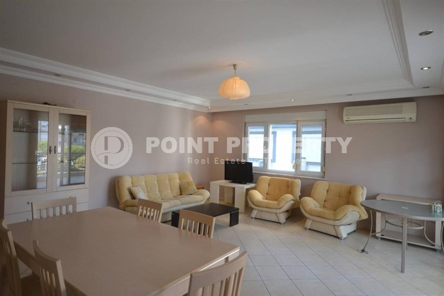 Готовые к проживанию апартаменты, с мебелью и бытовой техникой, на 2-м этаже, в доме 2010 года постройки-id-6420-фото-2