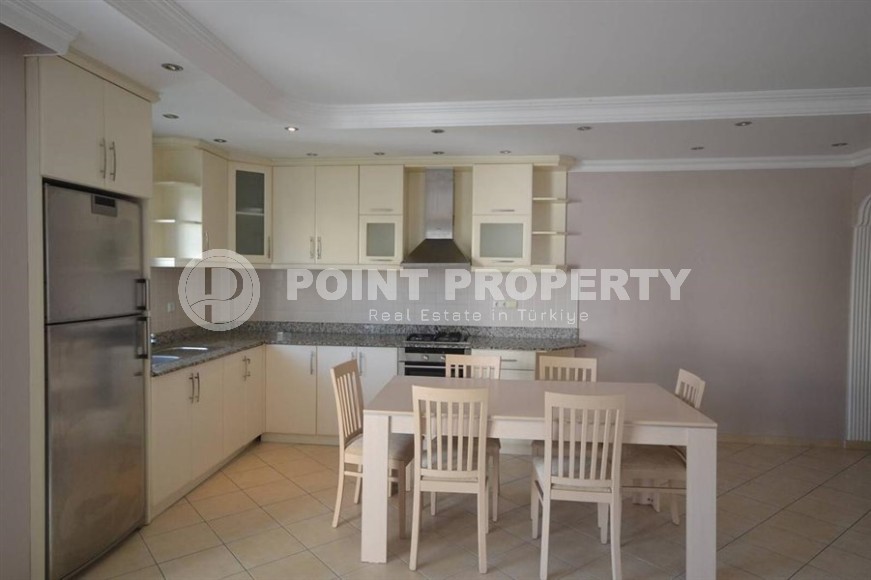 Готовые к проживанию апартаменты, с мебелью и бытовой техникой, на 2-м этаже, в доме 2010 года постройки-id-6420-фото-5