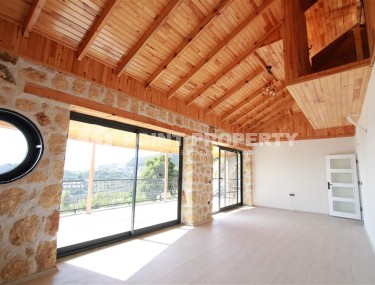 Новая двухэтажная вилла из натурального камня, с бассейном и садом, в 2500 метрах от моря-id-6422-фото-3