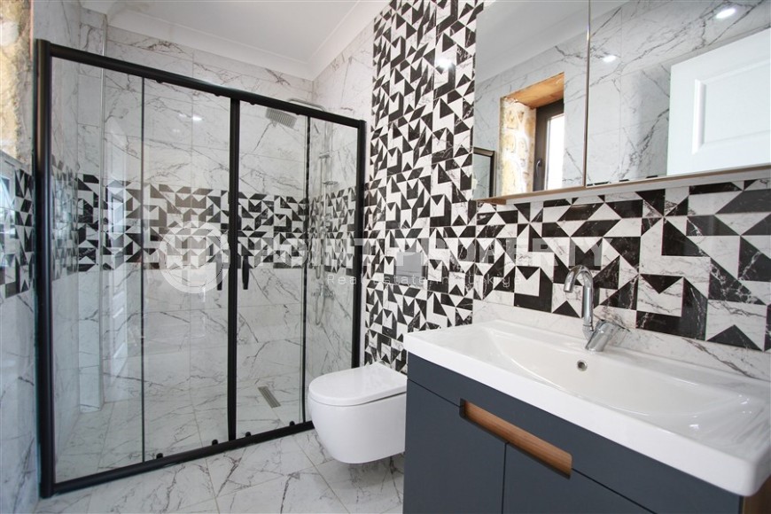 Новая двухэтажная вилла из натурального камня, с бассейном и садом, в 2500 метрах от моря-id-6422-фото-8