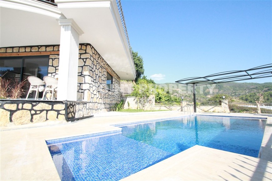 Новая двухэтажная вилла из натурального камня, с бассейном и садом, в 2500 метрах от моря-id-6422-фото-13