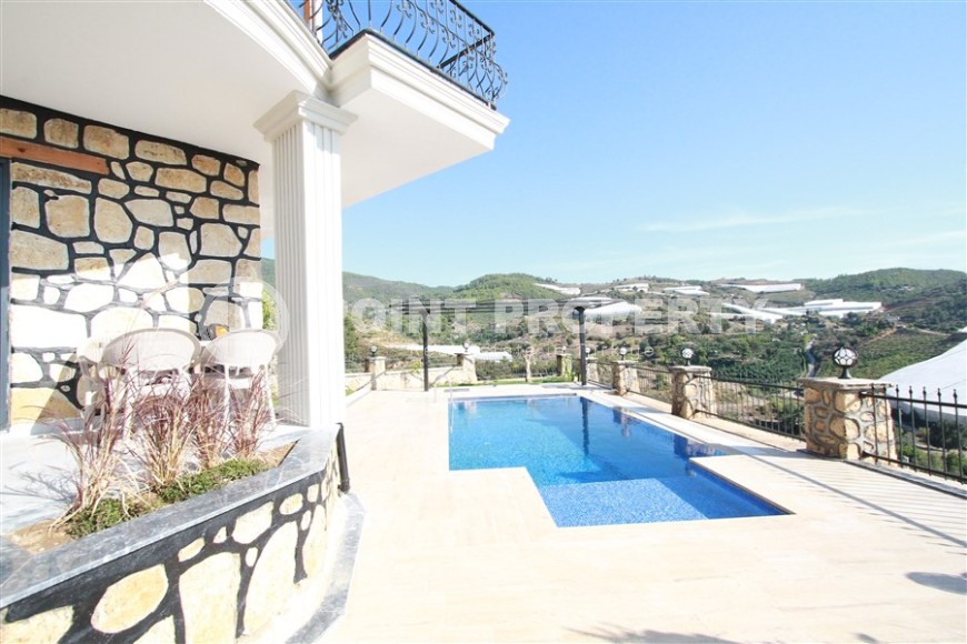 Новая двухэтажная вилла из натурального камня, с бассейном и садом, в 2500 метрах от моря-id-6422-фото-14