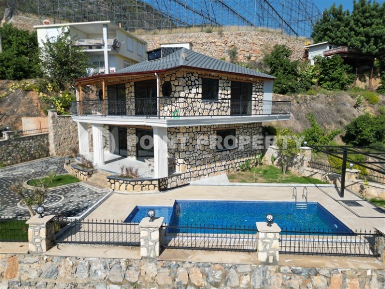 Новая двухэтажная вилла из натурального камня, с бассейном и садом, в 2500 метрах от моря-id-6422-фото-18