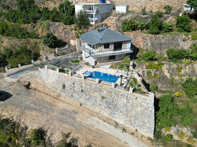 Новая двухэтажная вилла из натурального камня, с бассейном и садом, в 2500 метрах от моря-id-6422-фото-20