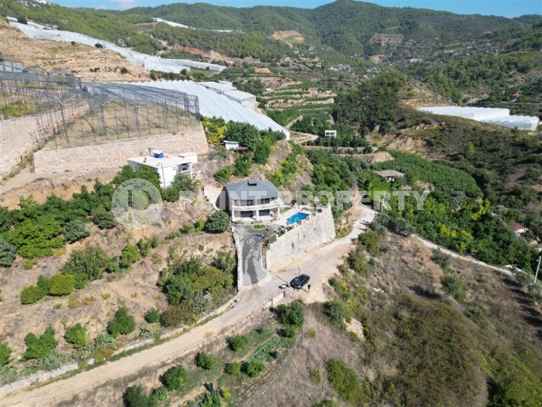 Новая двухэтажная вилла из натурального камня, с бассейном и садом, в 2500 метрах от моря-id-6422-фото-21