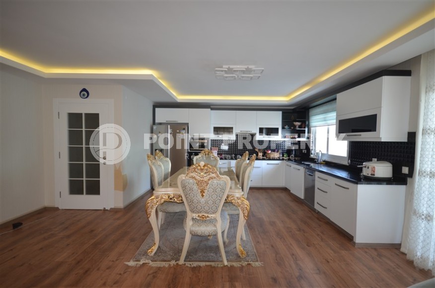 Панорамная квартира на 11-м этаже в жилом комплексе 2013 года постройки, в 500 метрах от моря-id-6423-фото-5