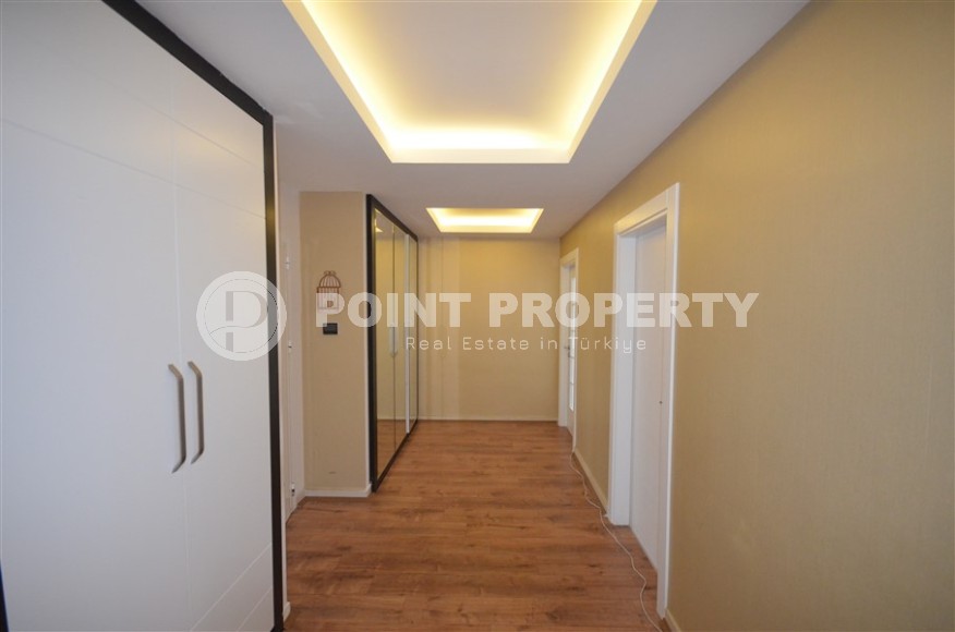 Панорамная квартира на 11-м этаже в жилом комплексе 2013 года постройки, в 500 метрах от моря-id-6423-фото-11