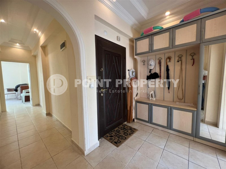 Alanya center: three-room apartment, 100m², in a house with a swimming pool, 600m from the sea-id-1505-photo-2