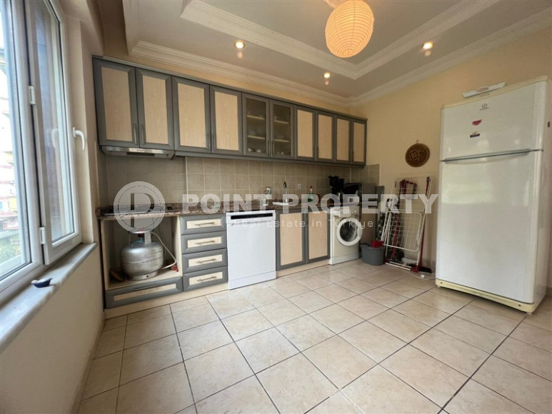 Alanya center: three-room apartment, 100m², in a house with a swimming pool, 600m from the sea-id-1505-photo-7