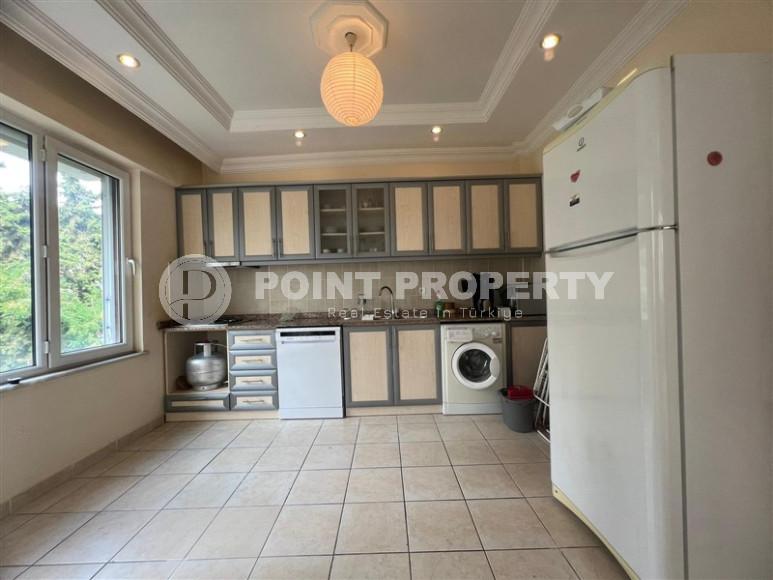 Alanya center: three-room apartment, 100m², in a house with a swimming pool, 600m from the sea-id-1505-photo-8