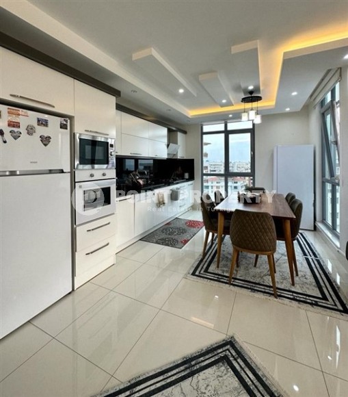 Светлая, просторная квартира 2+1, на площади 120 м2, в современном жилом комплексе, в центре района Тосмур-id-6428-фото-3