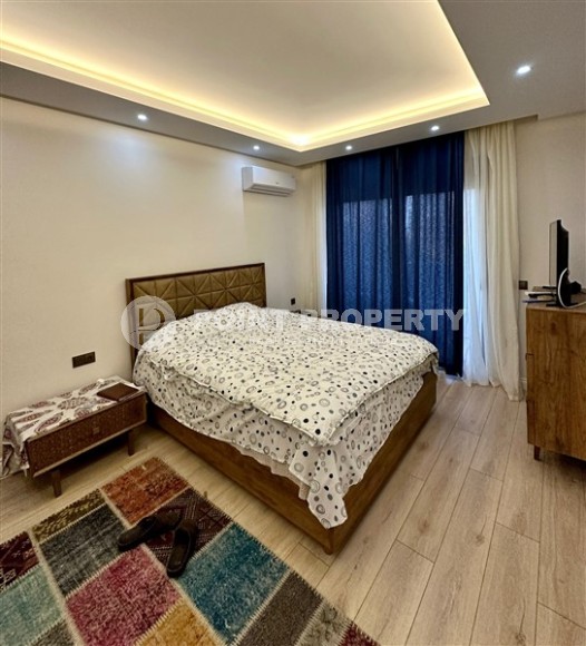 Ready-to-move-in apartment 4+1, on an area of 200 m2, in a prestigious area of Alanya - Upper Oba-id-6432-photo-5