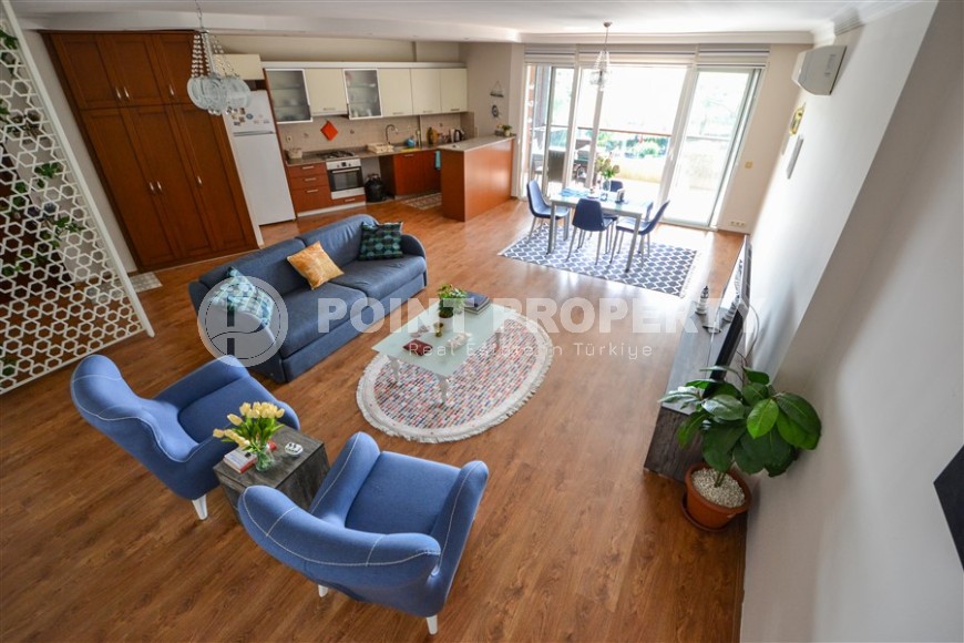Comfortable 2+1 apartment, on an area of 110 m2, in the center of a quiet, picturesque area of Alanya - Tosmur-id-6435-photo-3